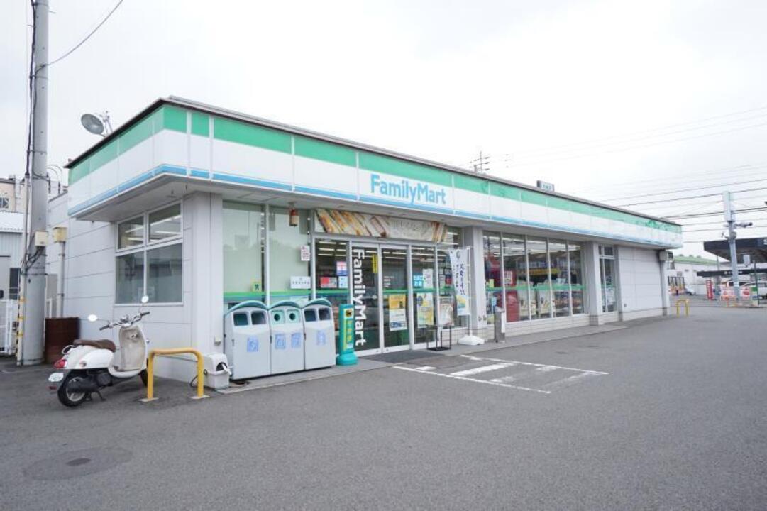 ファミリーマート南吉田店