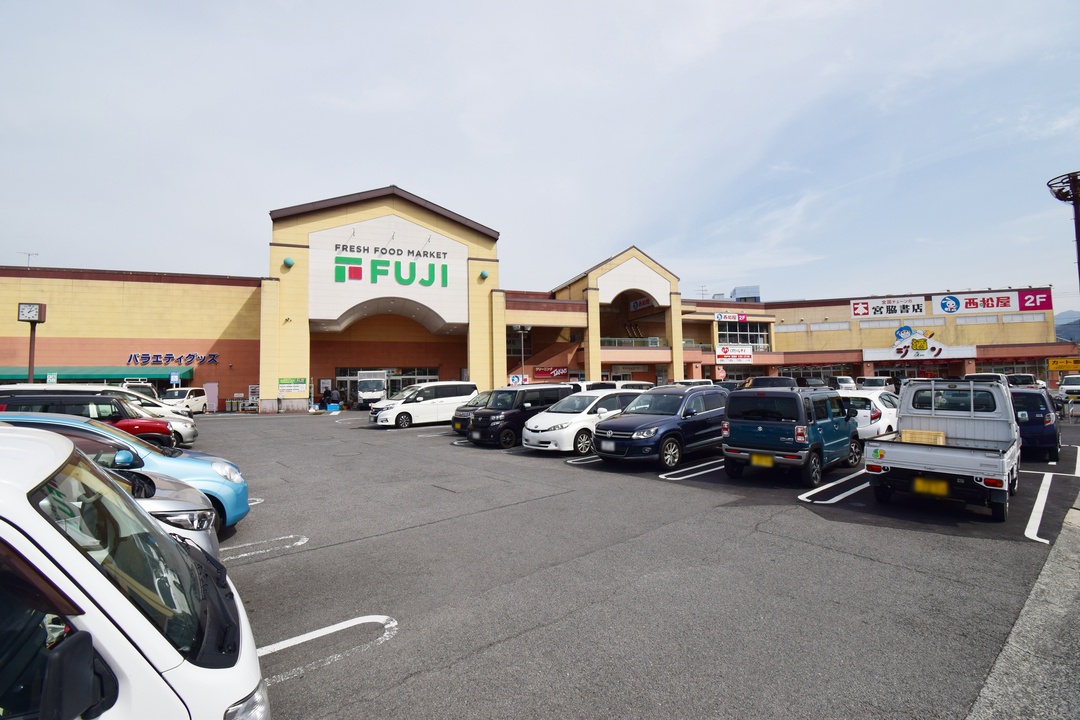 FUJI 砥部店