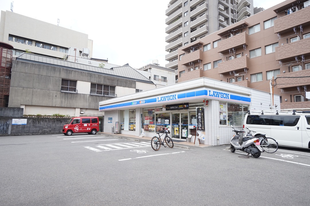 ローソン 勝山二丁目店