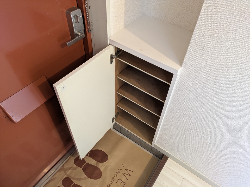 シューズボックス