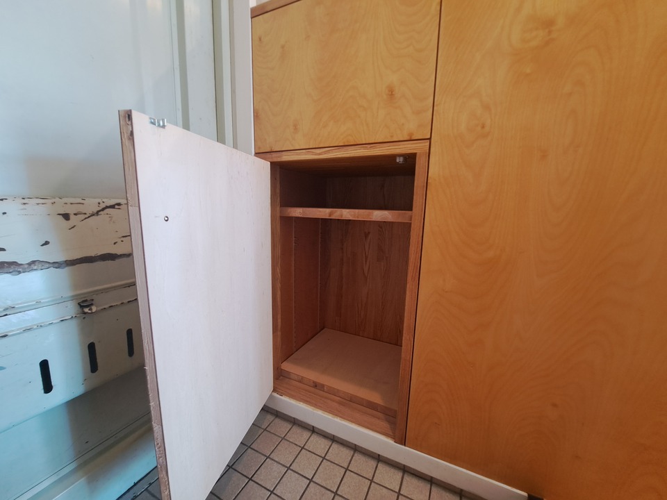 シューズボックス