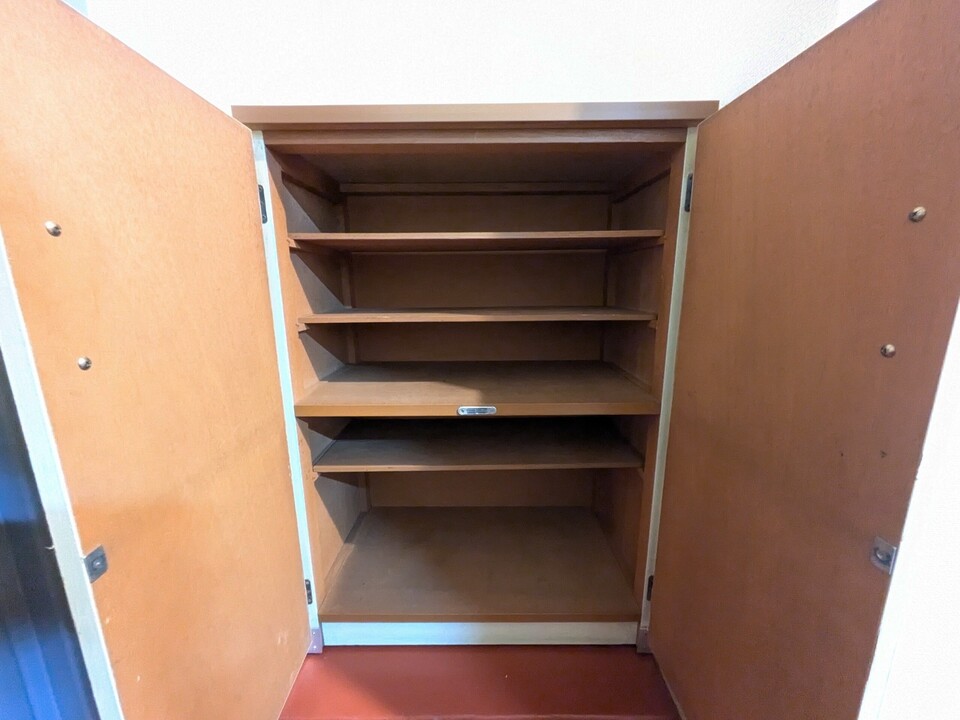 シューズボックス