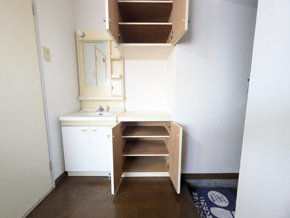 シューズボックス