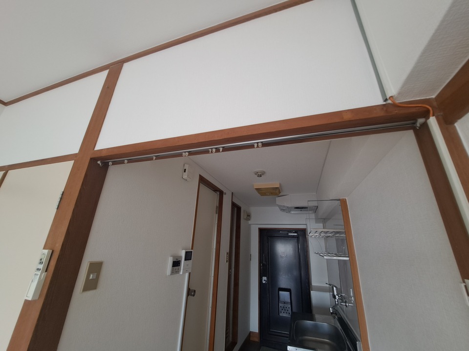 カーテンレール