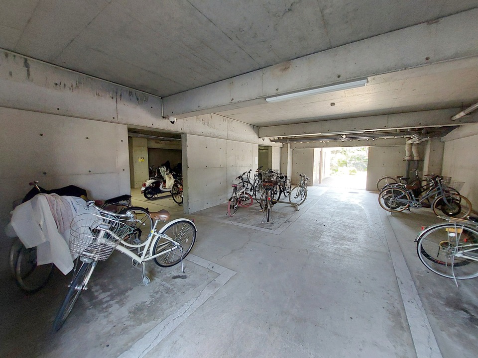駐輪場