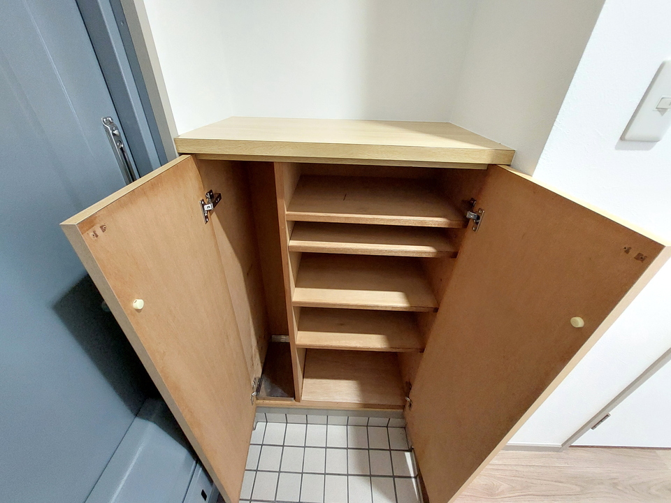 シューズボックス