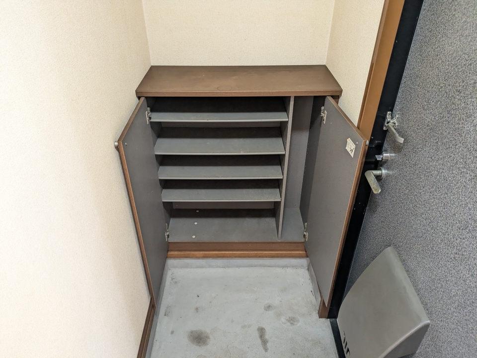 シューズボックス