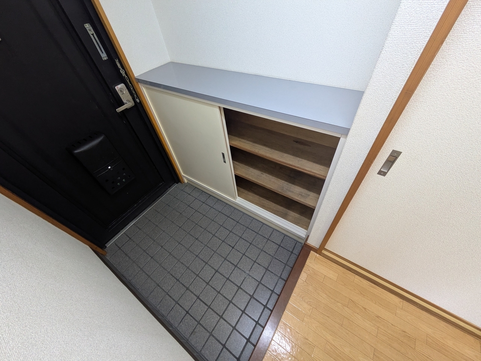 シューズボックス