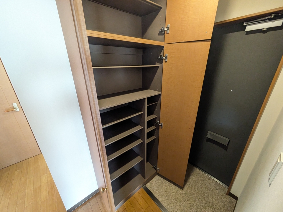 シューズボックス