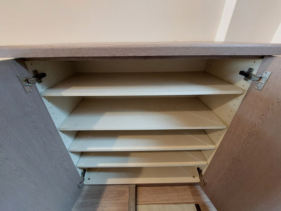 シューズボックス