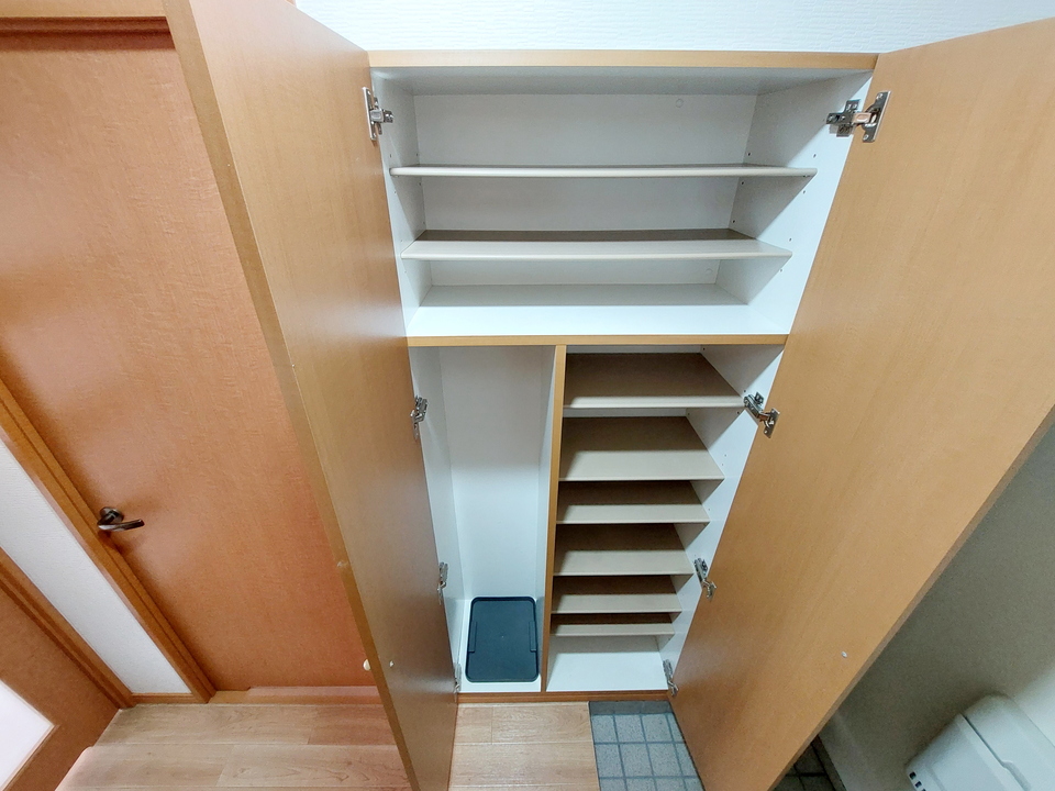 シューズボックス