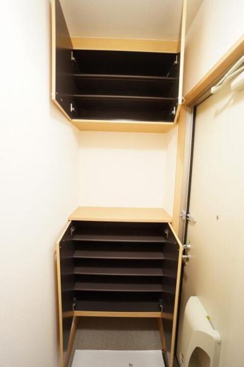 シューズボックス