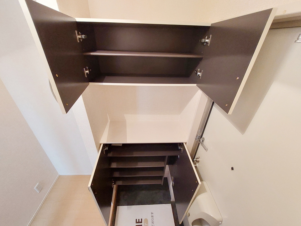 シューズボックス