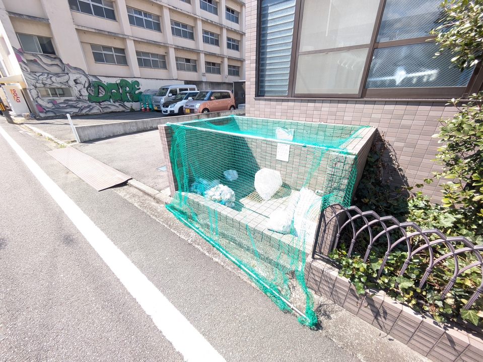 ゴミステーション