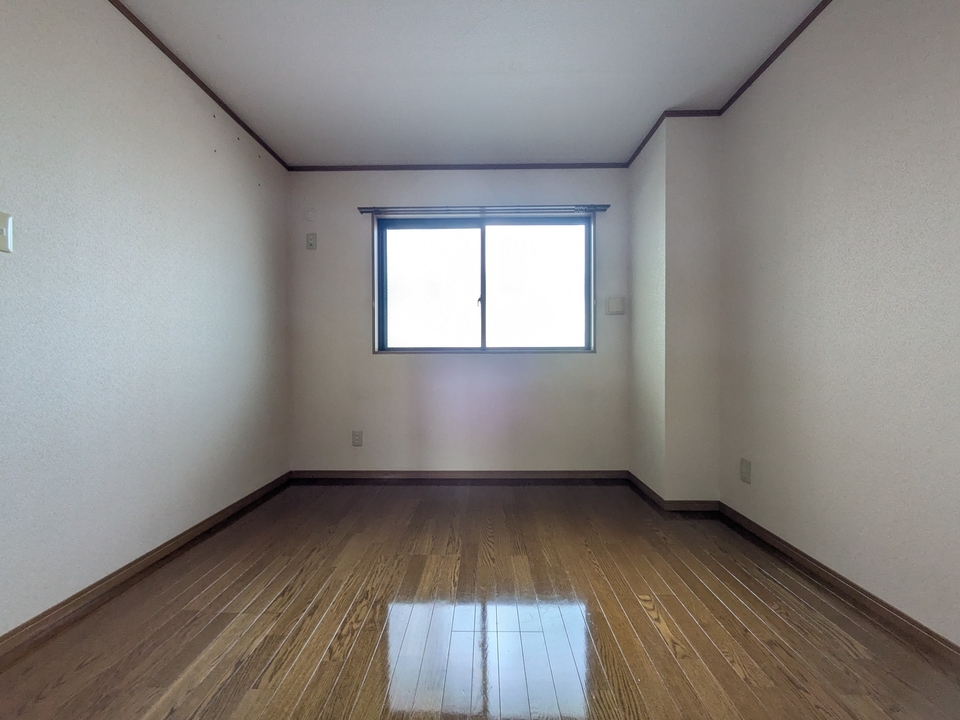 洋室（北東側）