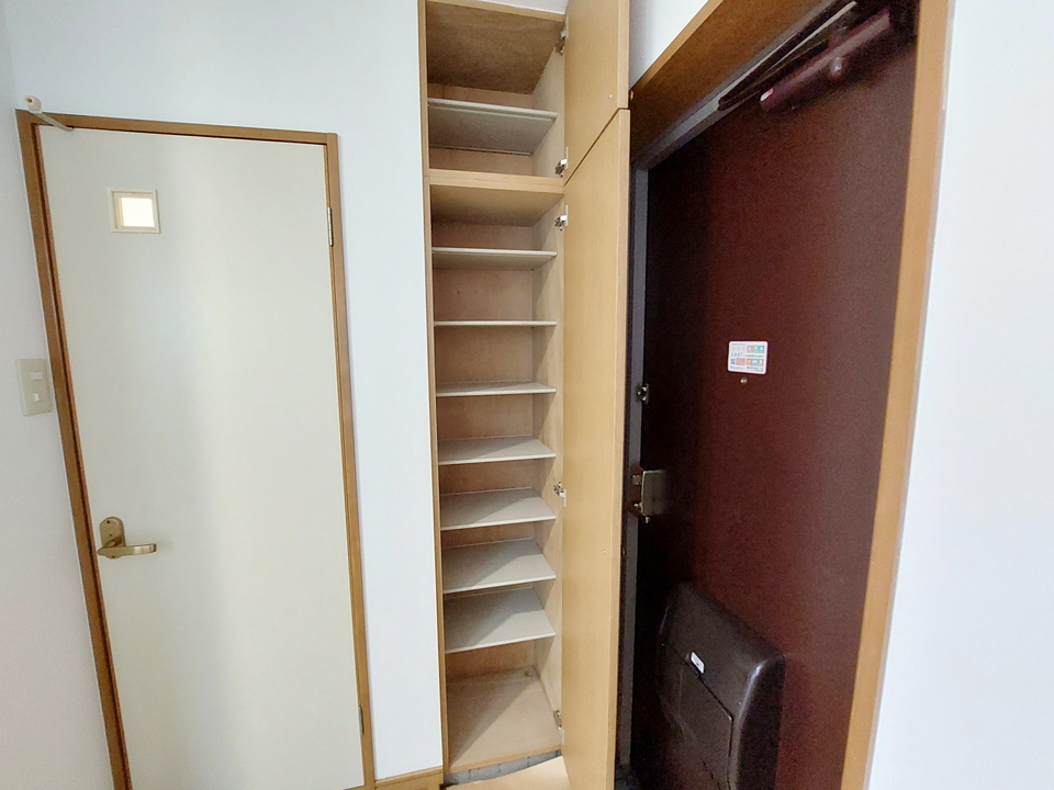 シューズボックス