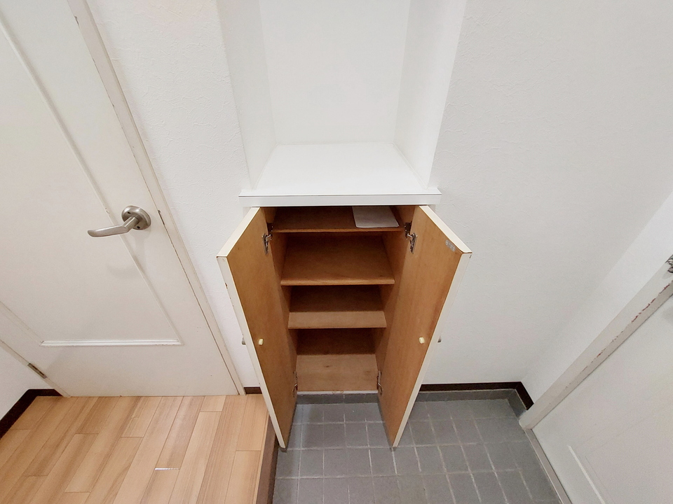 シューズボックス