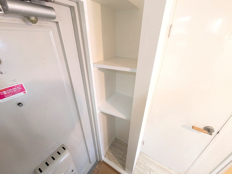 シューズボックス