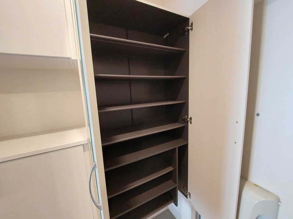 シューズボックス