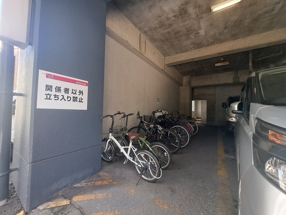 駐輪場