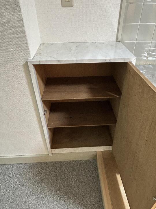 シューズボックス