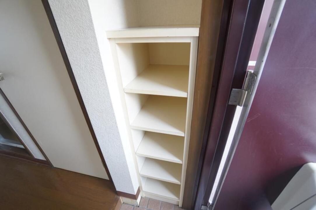 シューズボックス