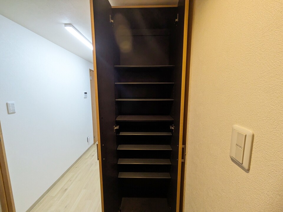 シューズボックス