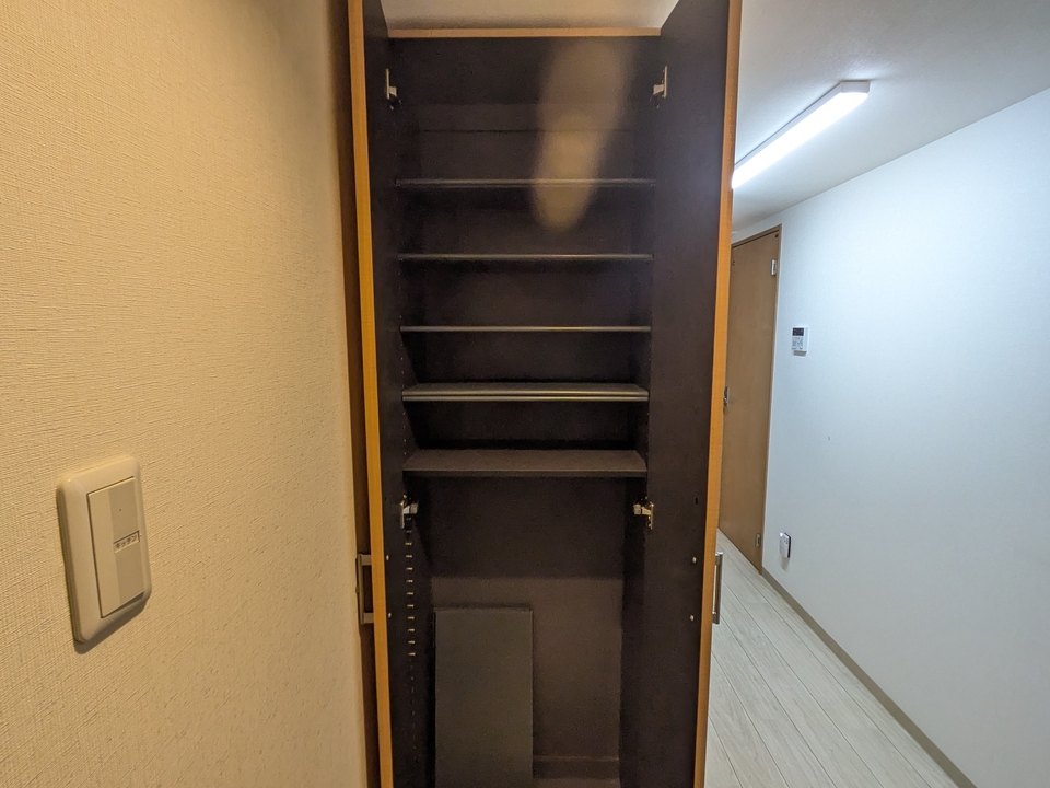 シューズボックス