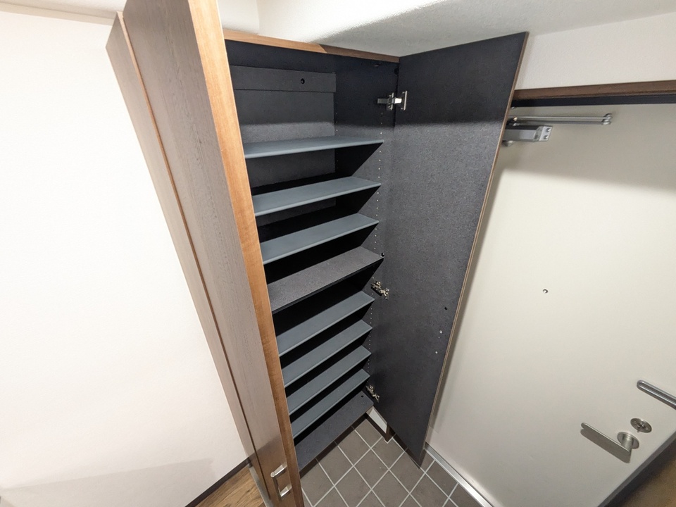 シューズボックス