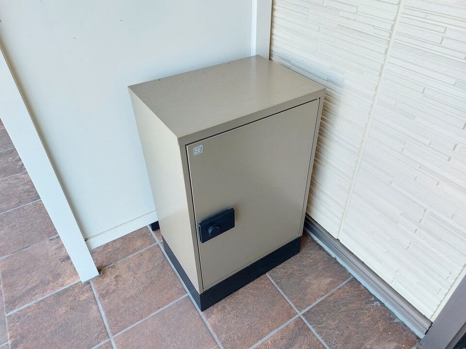 宅配ボックス