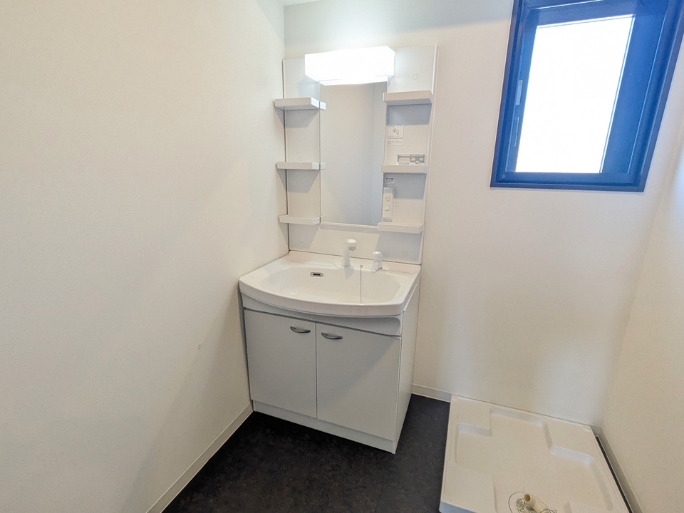 シャワー付洗面化粧台