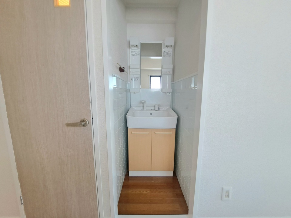 シャワー付洗面化粧台