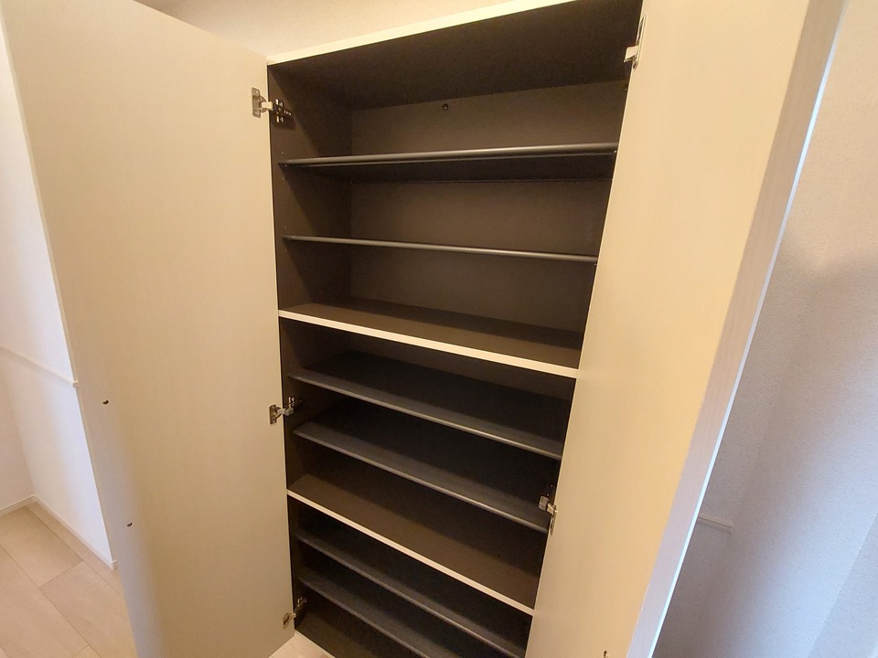 シューズボックス