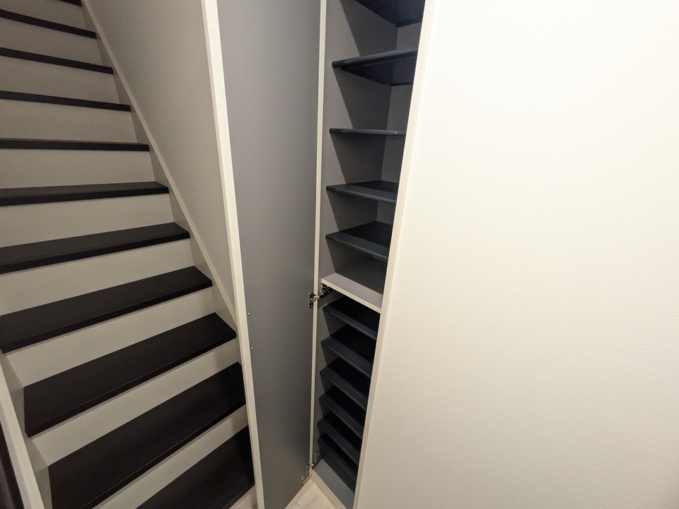 シューズボックス