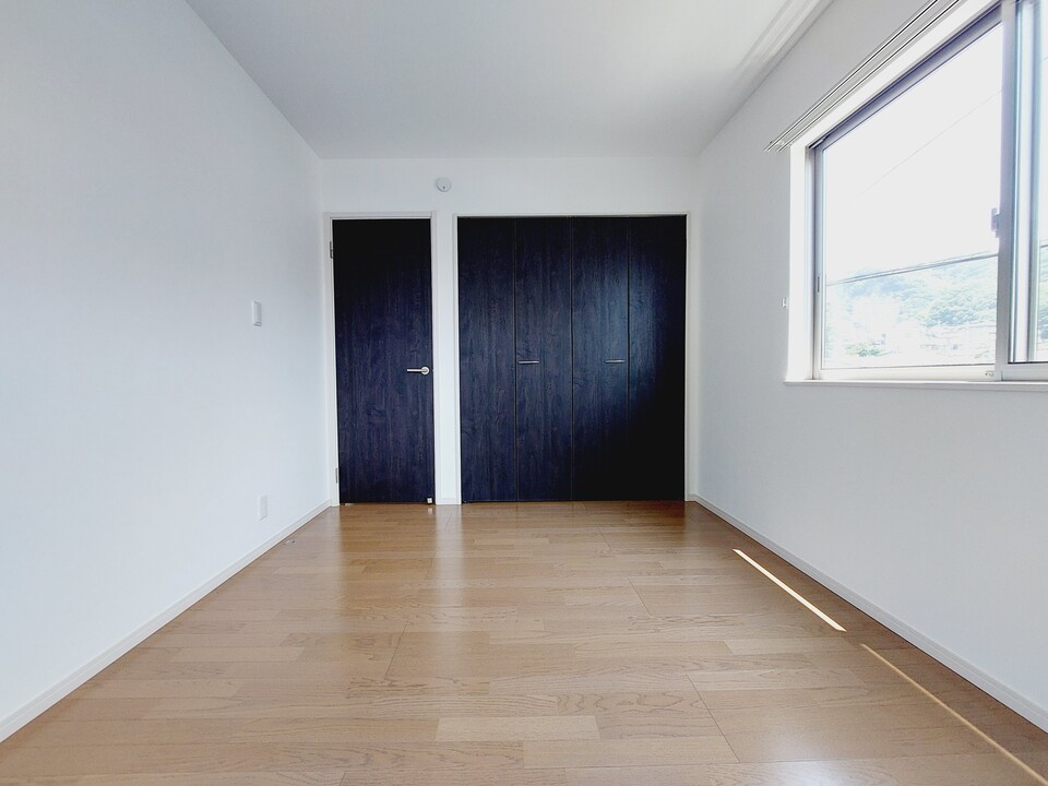 洋室6帖（南側）