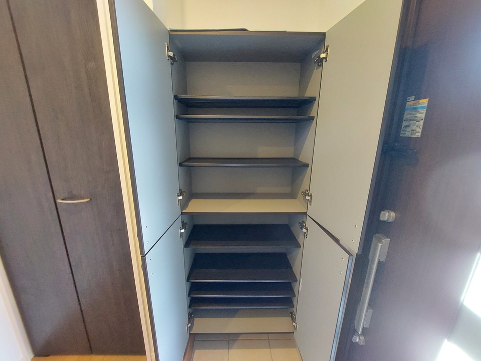 シューズボックス