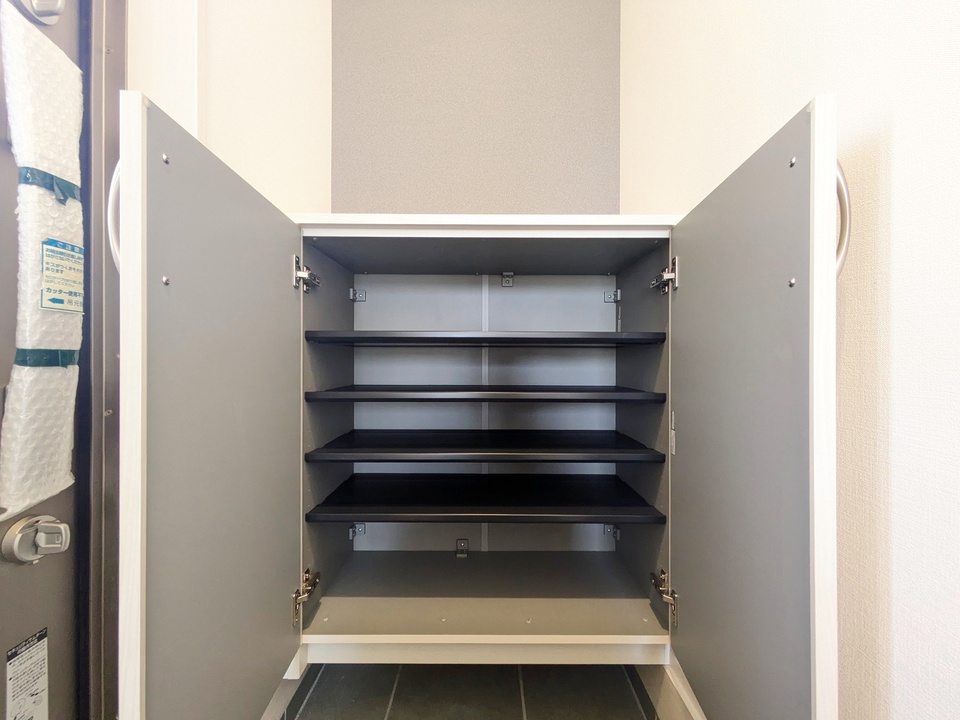 シューズボックス