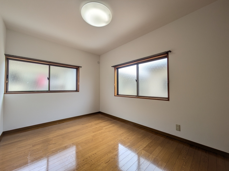 洋室（2階北東側）